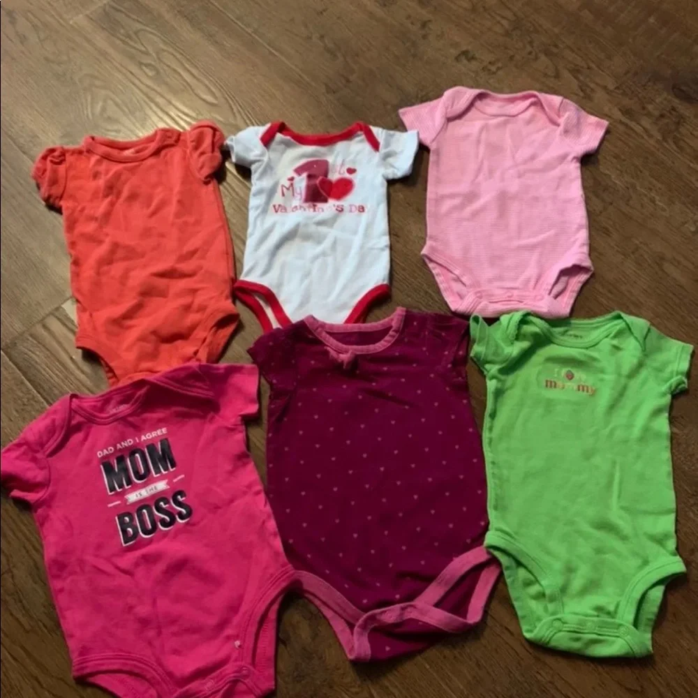 Bundle infant onesies 3 months lot of 6